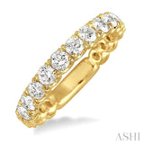 1 1/5 Ctw Diamond Matching Wedding Band in 14K Yellow Gold