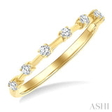 1/5 Ctw Round Cut Diamond Fashion Band in 14K Yellow Gold