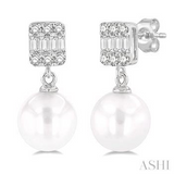Pearl Earring