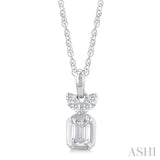 1/5 Ctw Emerald and Round Cut Diamond Fashion Pendant With Chain in 14K White Gold
