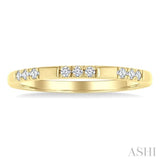 1/8 Ctw Sectioned Round Cut Diamond Fashion Band in 14K Yellow Gold